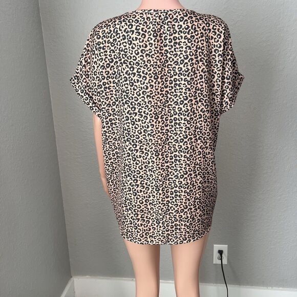Good Times & Great Adventures Top Womens XL Leopard Cheetah Lightweigh Print #44 - Picture 5 of 9